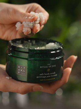 Скраб для тіла The Ritual of Jing Relaxing Body Scrub від Rituals. 164 фото